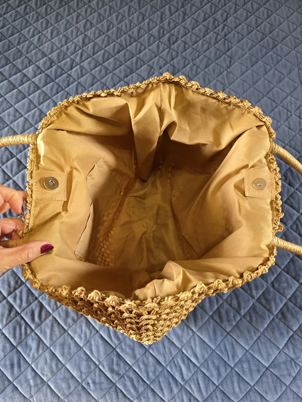 Unk woven jute